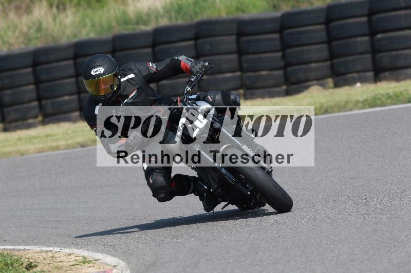 /Archiv-2022/12 22.04.2022 Discover the Bike ADR/Race 3/28